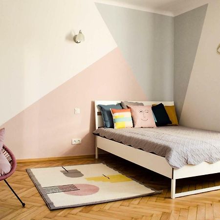 New Life Apartment Next To Metro Station Varşova Dış mekan fotoğraf