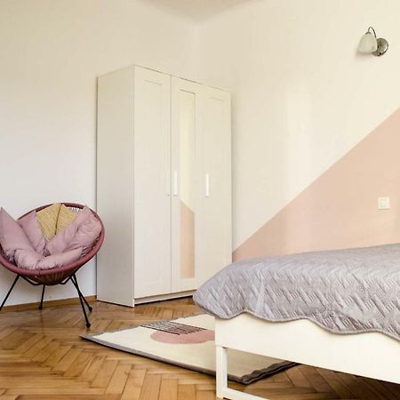 New Life Apartment Next To Metro Station Varşova Dış mekan fotoğraf